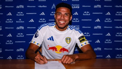 开云体育官网-官方：利兹联签下莱斯特城边卫贾斯汀，双方签约四年