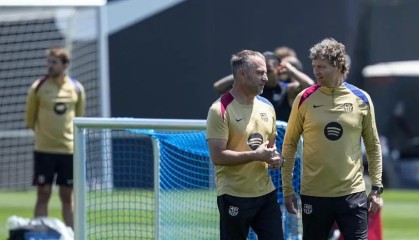 欧足联官方：弗里克的1场欧冠停赛暂缓，可以参加纽卡vs巴萨