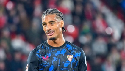 天空体育：塞维利亚后卫巴代转会勒沃库森仍未敲定，球员想去国米